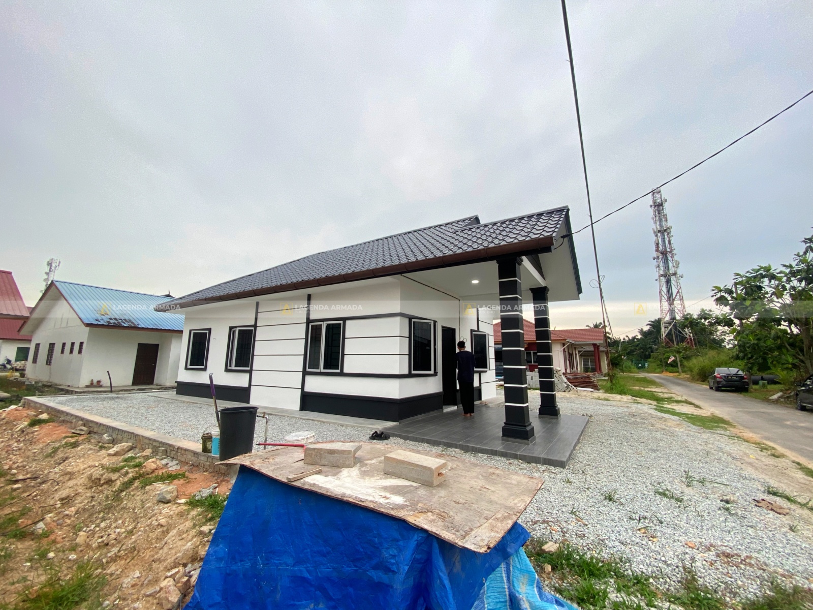 Lagenda Mawar (Encik Shukri)