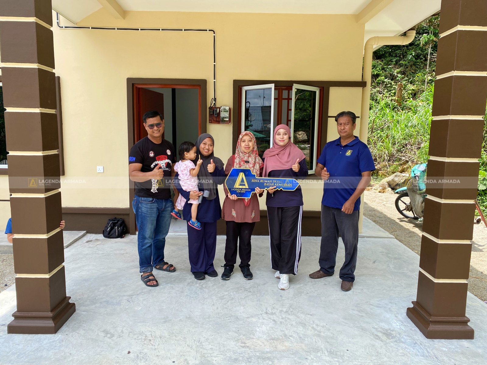 Lagenda Mawar (Puan Nazliza)