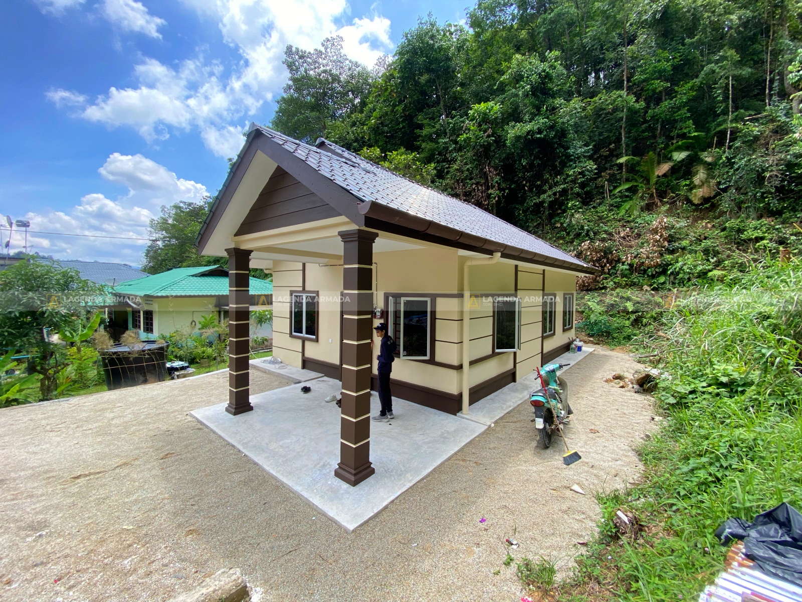 Lagenda Mawar (Puan Nazliza)