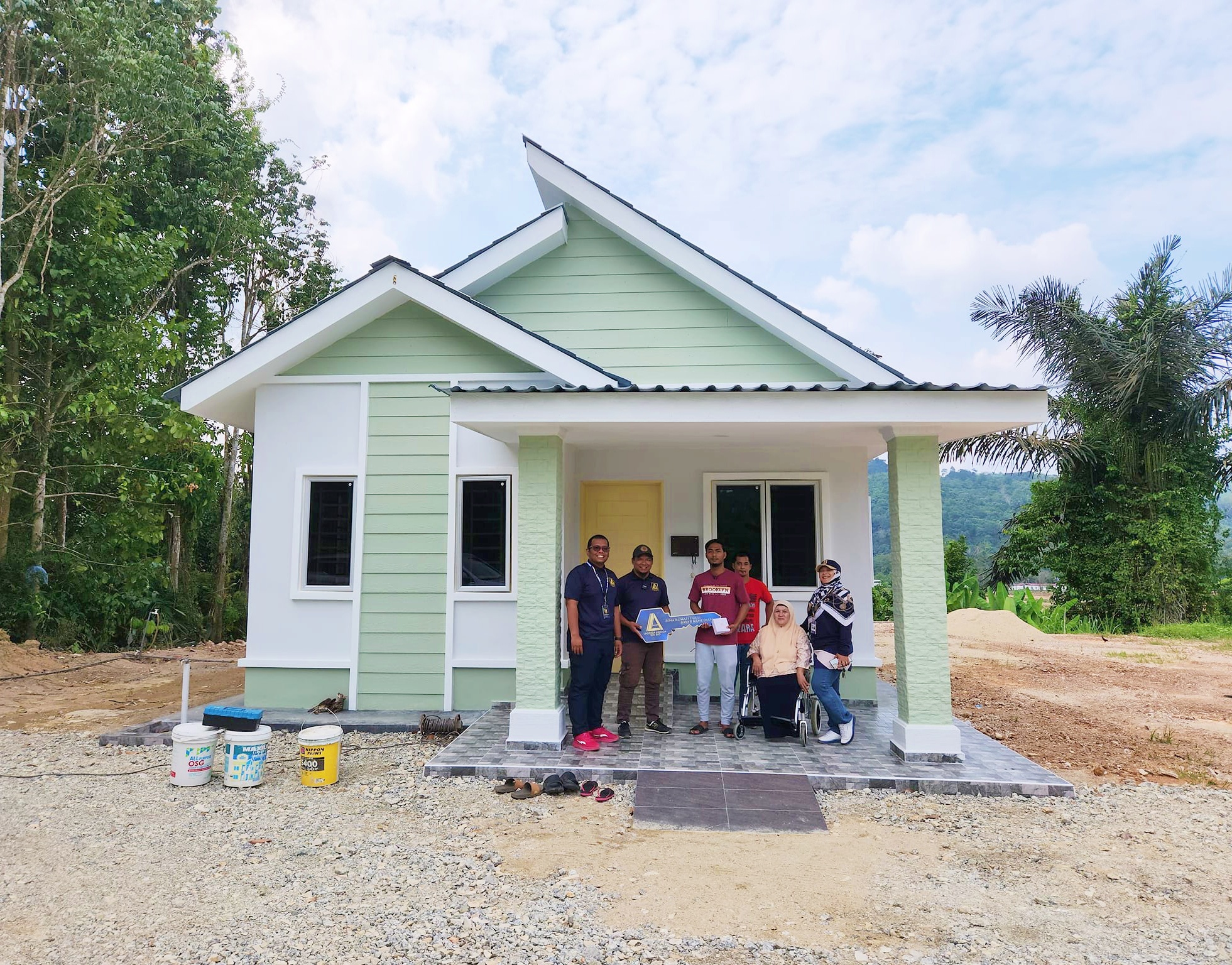 Serahan kunci rumah siap dibina - Lagenda Armada Sdn. Bhd.